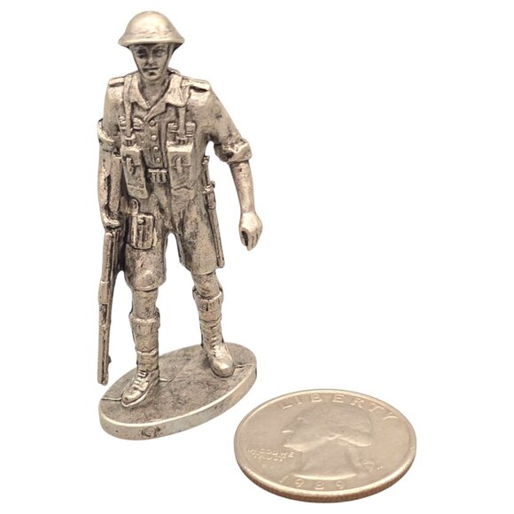 Vtg 1/32 British Military Soldier Figure Rifle Unpainted Metal Detailed - Picture 6 of 12